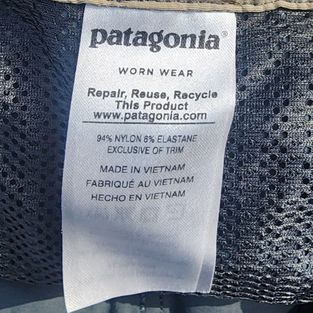 Patagonia Mens Size 40 Blue Grey Nylon Stretch Cargo Hiking Shorts 11 Inseam